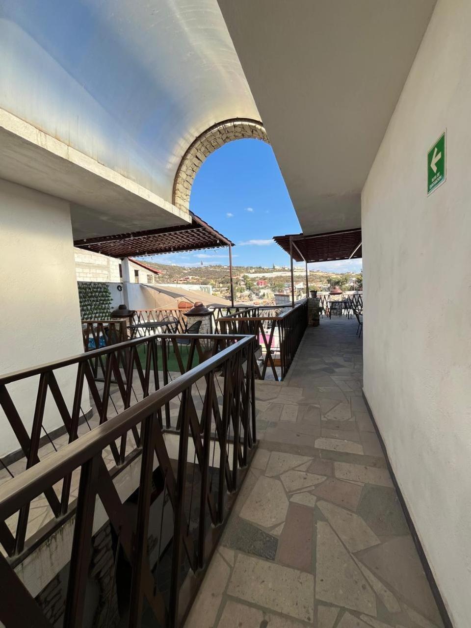 Hermanos Feregrino Bernal Exterior foto